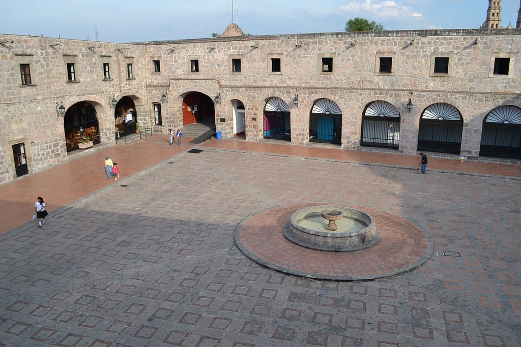patio principal casa de la cultura