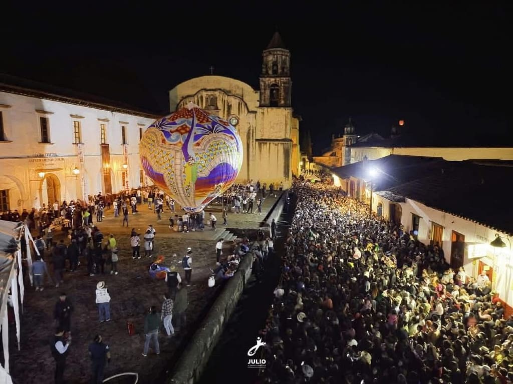 cantoya fest en Pátzcuaro Michoacán