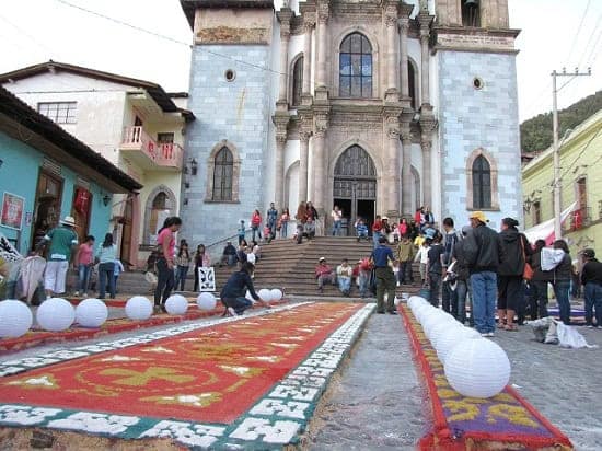 feria de la cruz en angangeo