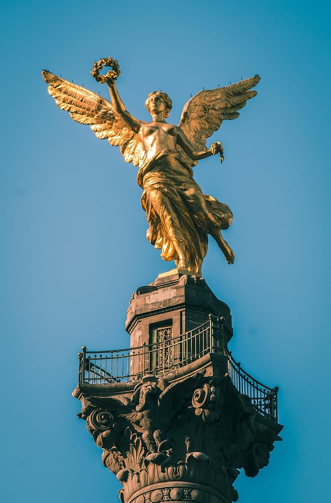 Angel of Independence in Mexico City, Paseo de la Reforma, Turibus sightseeing tour
