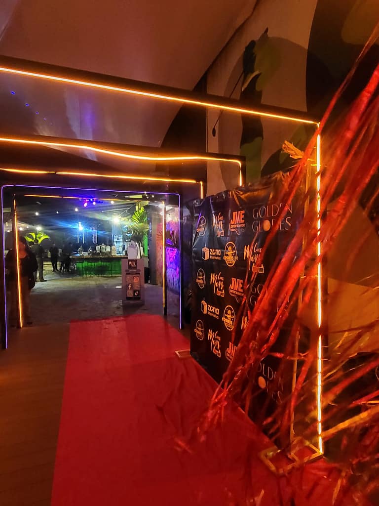 Cosmos XO realizó transmisión en vivo de los Golden Globe