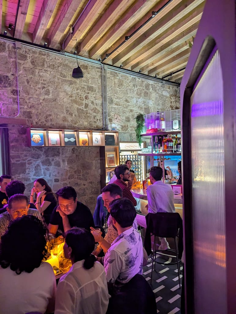 bar vermuteria Mono en el Callejón del Romance